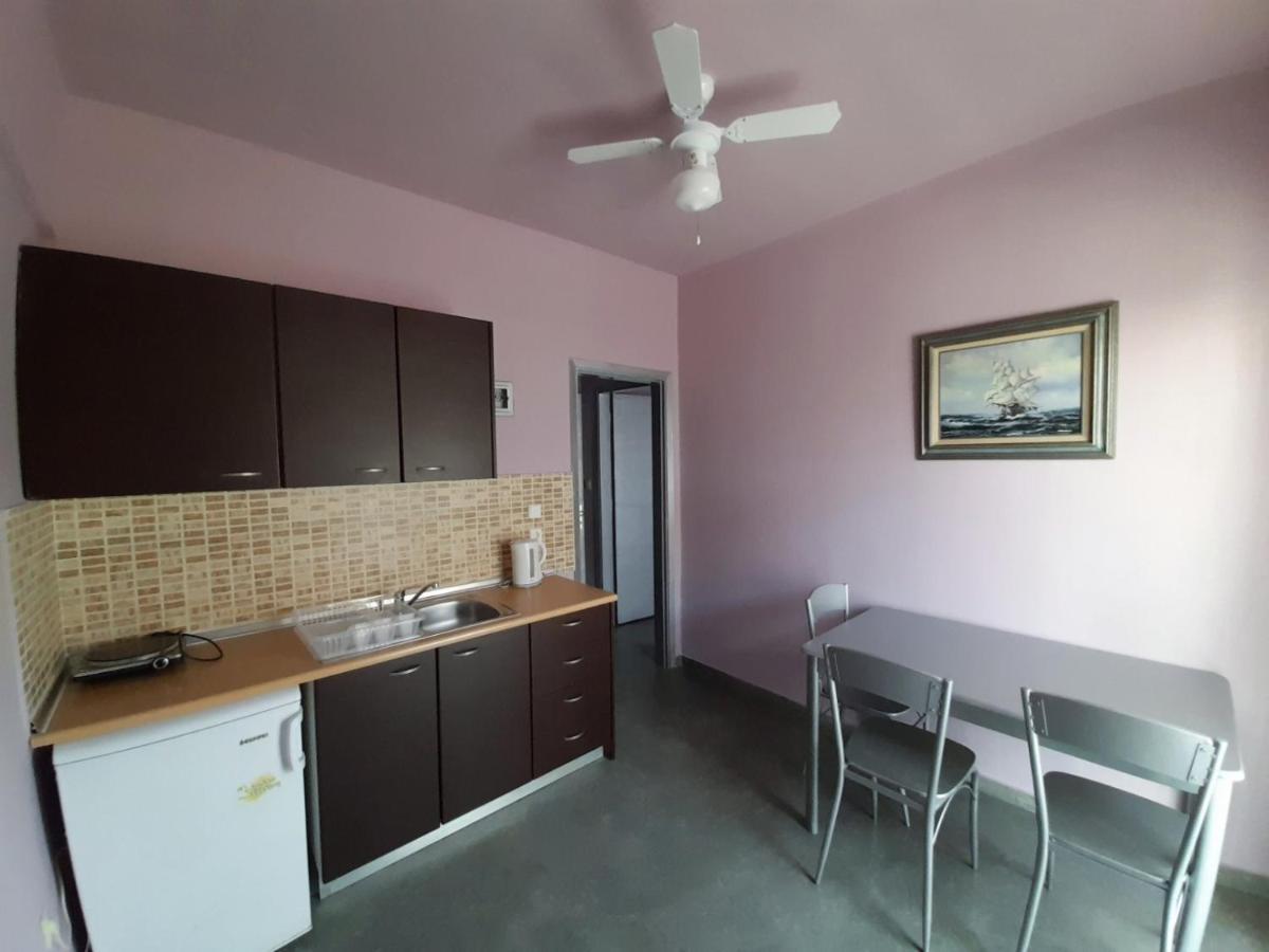 California Apartment Paralia Dionysiou